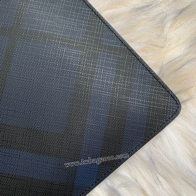 Burberry專門店新款男士專櫃最新手拿包 巴寶莉格紋拉鏈收納袋手包 yxb1122